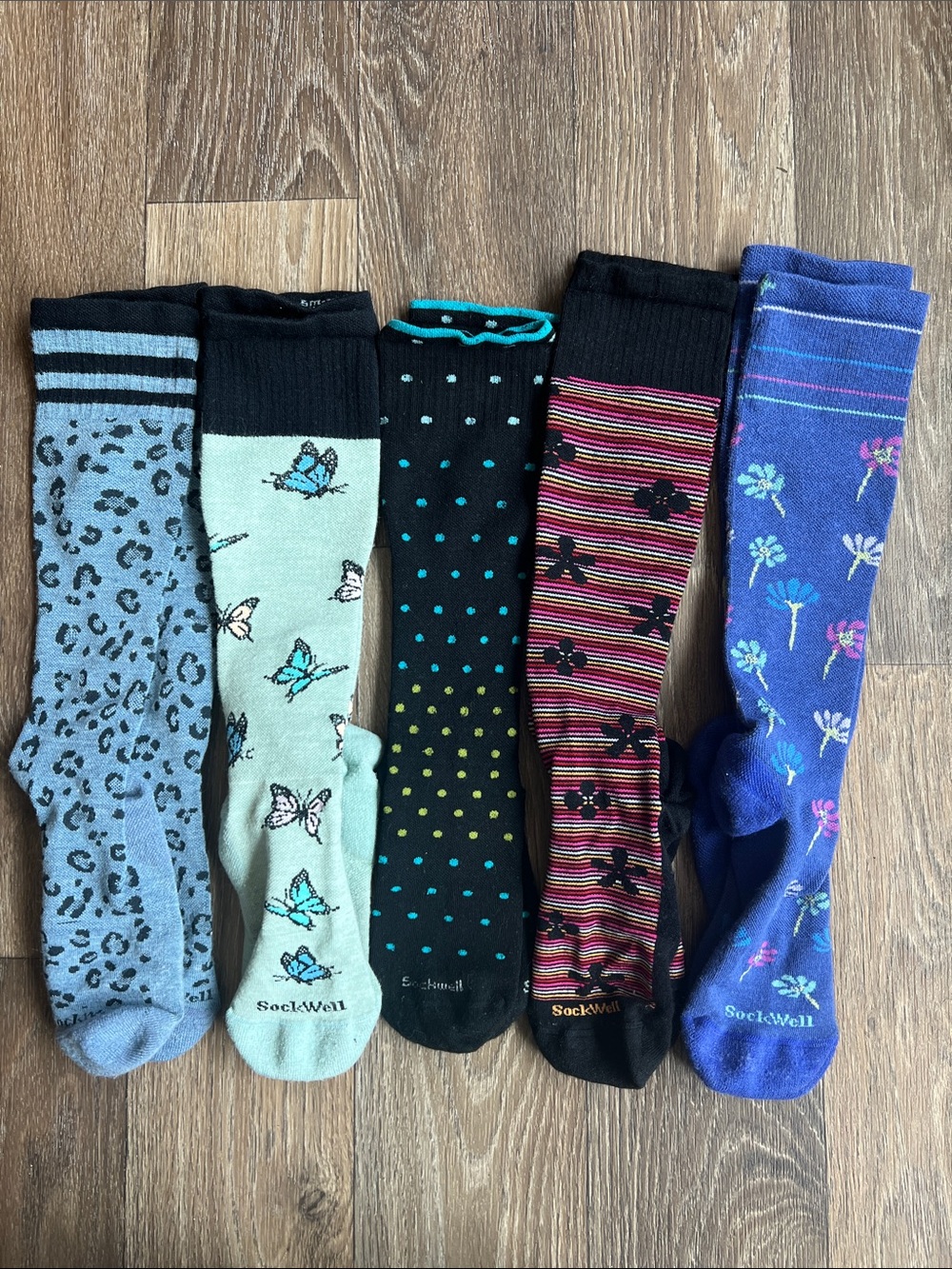 Sockwell 5 pairs women’s Compression Socks see photos for sizing